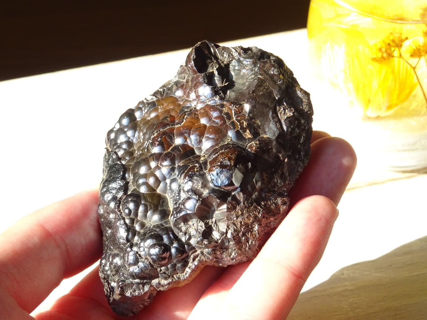 ヘマタイト（赤鉄鉱）」 原石クラスター | 虹石屋