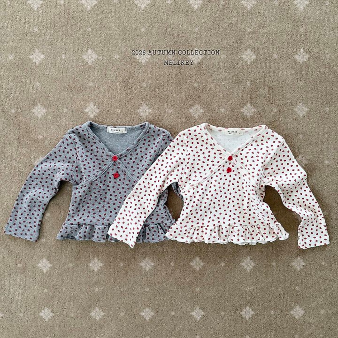 韓国子供服 / 26Autumn / 〖取寄〗Melikey / ミニストロベリーTシャツ / 女子服 *XS~JM*