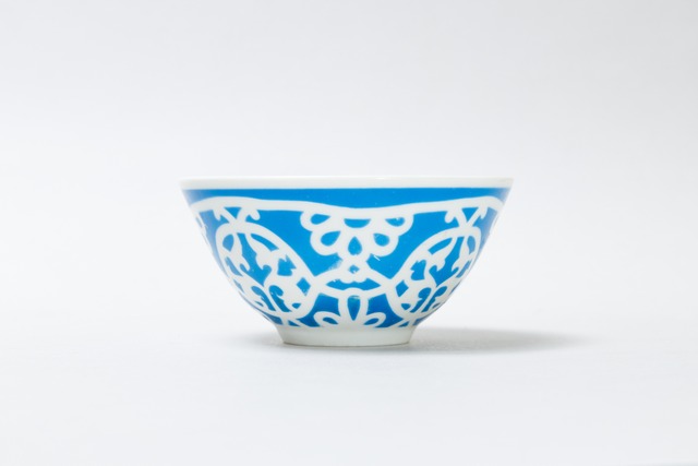 ヴィンテージ白ブルー綿花柄カップ　ピエルヴァマイスキー磁器工場　旧ソ連　0506