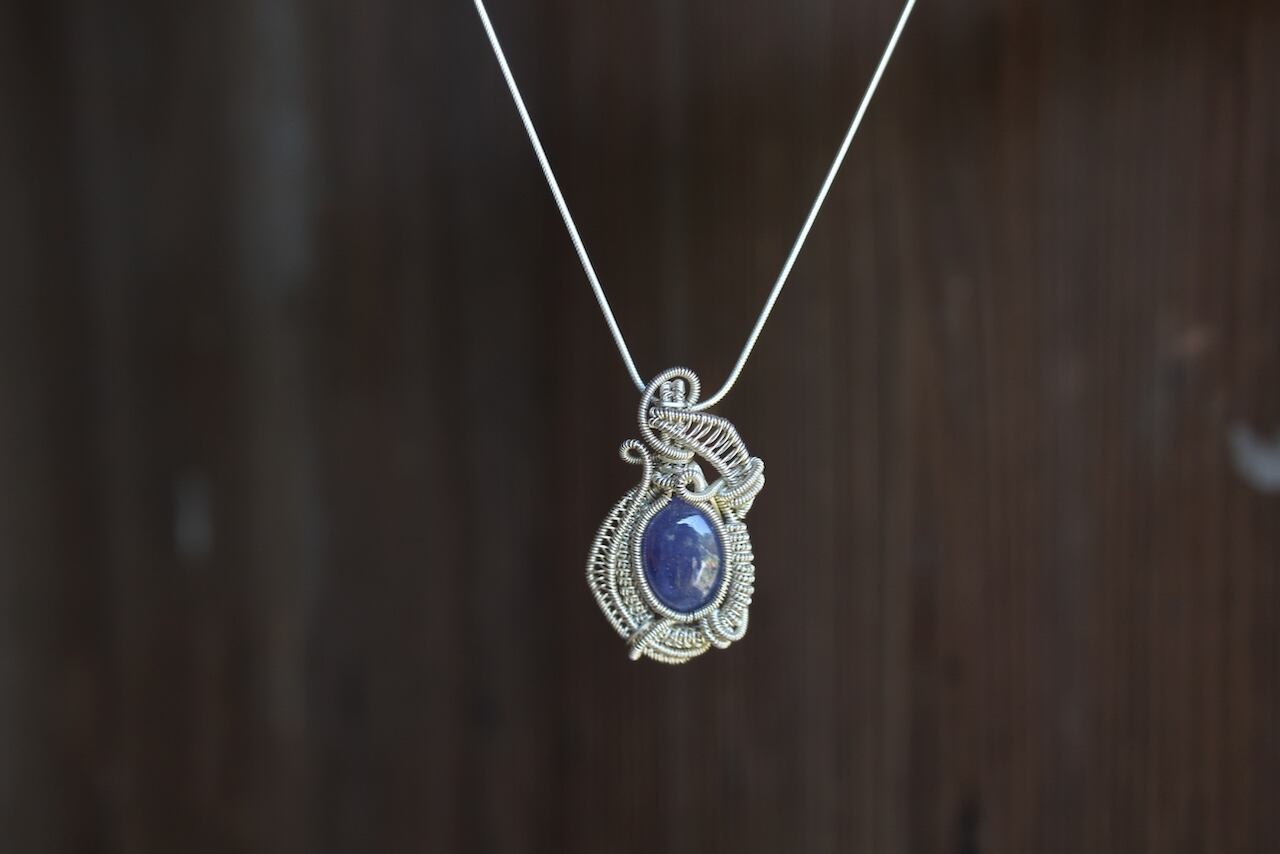 Tanzanite silver925 wire wrapping pendant