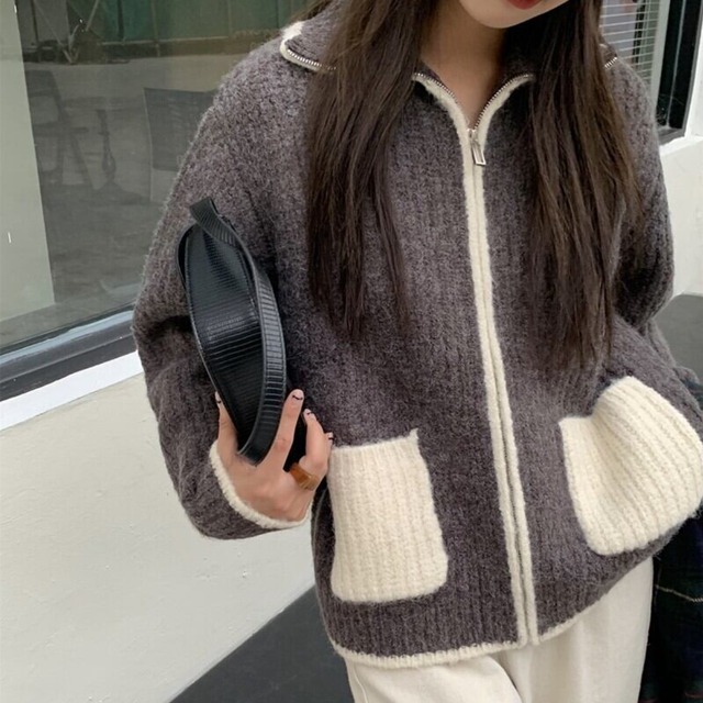 バイカラーニットセーター　A01369