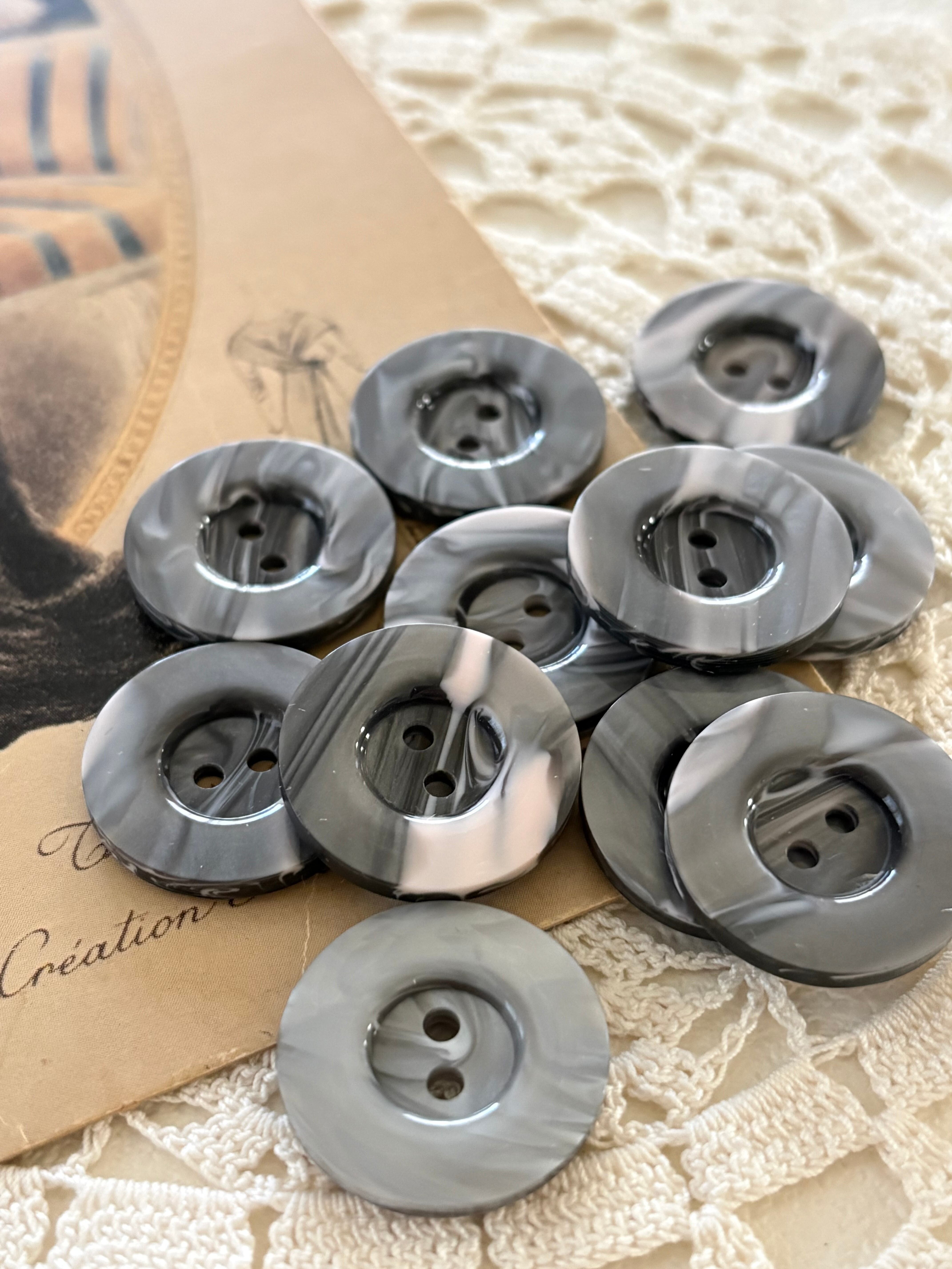 21mm 2個セット Japanese ヴィンテージボタン マーブル柄 グレー プラスチックボタン アクセサリーパーツ 装飾材 カルトナージュ