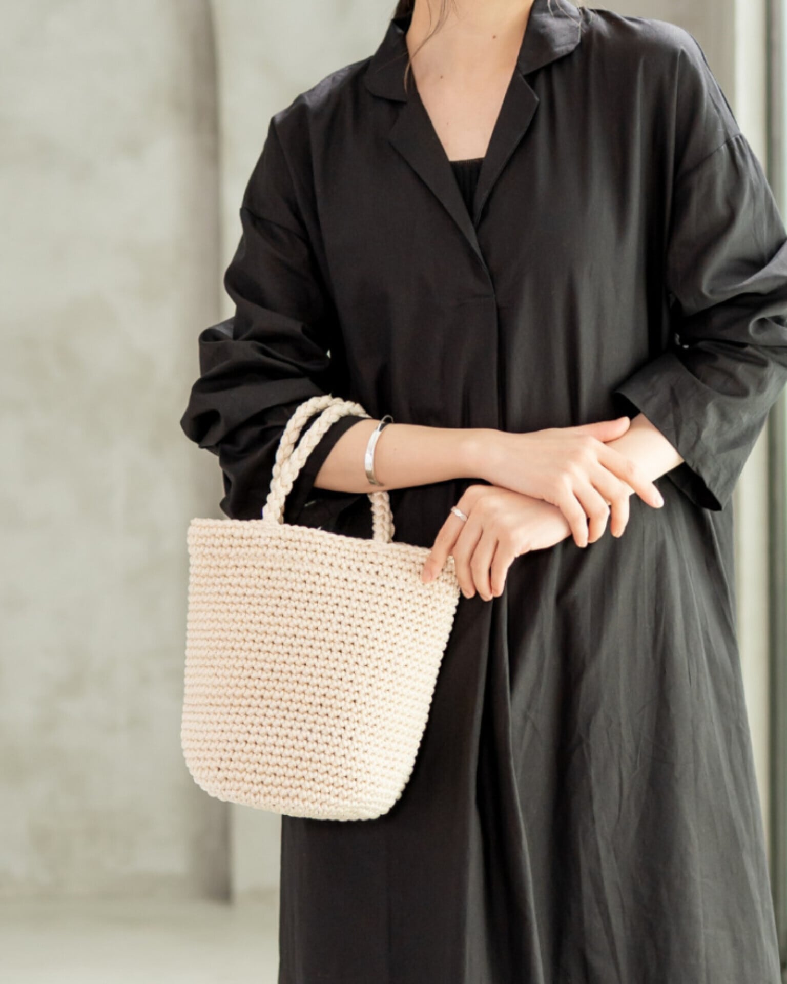 ROUND MINI CROCHET BAG / 2COLORS