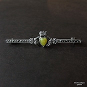 アンティークジュエリー シルバー935 天然サーペンティン 天然マーカサイト クラダモチーフ バーブローチ(ソーティングメモ付)