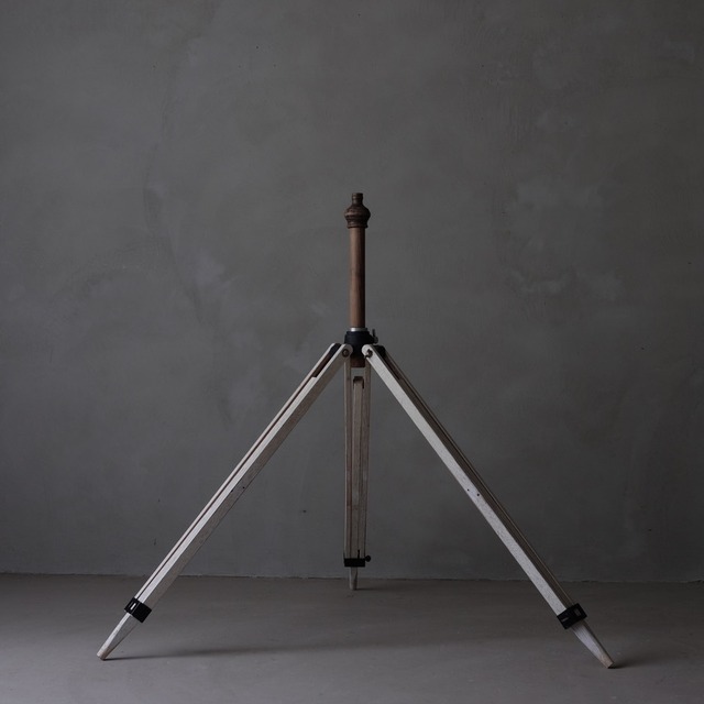 Hat stand