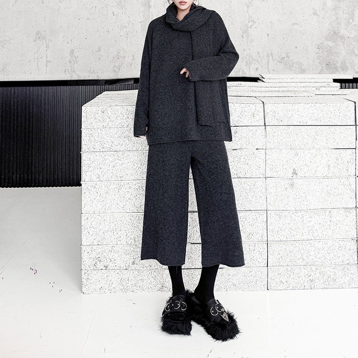 RELAXED SCARF NECK TOP AND WIDE LEG PANTS SETUP M-18752