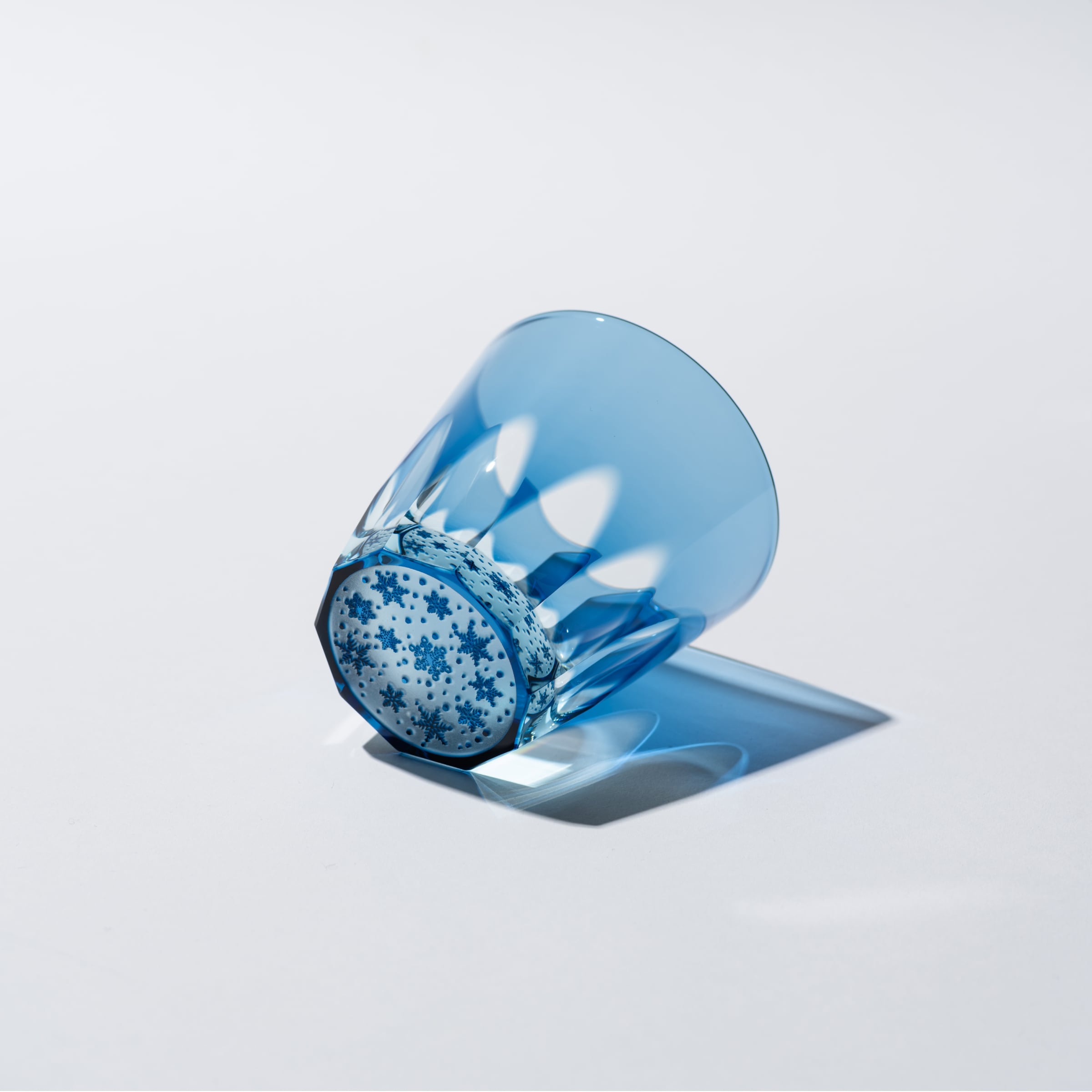 YUKI（瑠璃×ライトブルー）オールドサイズ | 椎名切子（GLASS-LAB