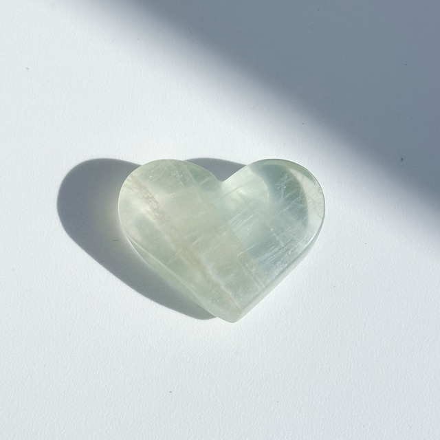 レインボーフローライト ハート13◇ Rainbow Fluorite ◇天然石・鉱物・パワーストーン