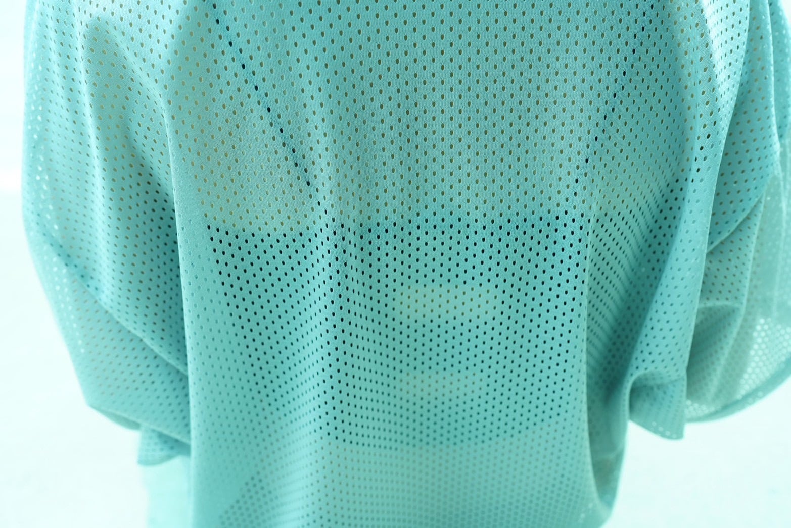 LILLY DEL SALONE × MOON TREE  PLANET MESH SHORT PULOVER]