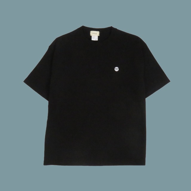 【KAHO】ワンポイント刺繍Tシャツ｟ブラック / ユウイチ｠