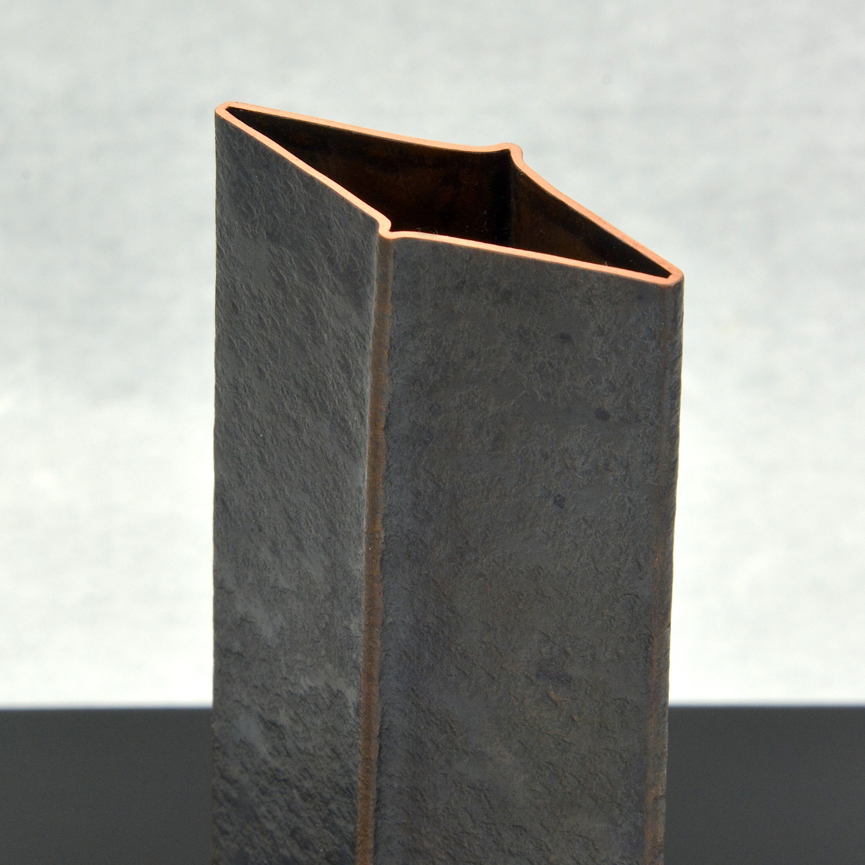 銅製花器a | gallery KiKuRa