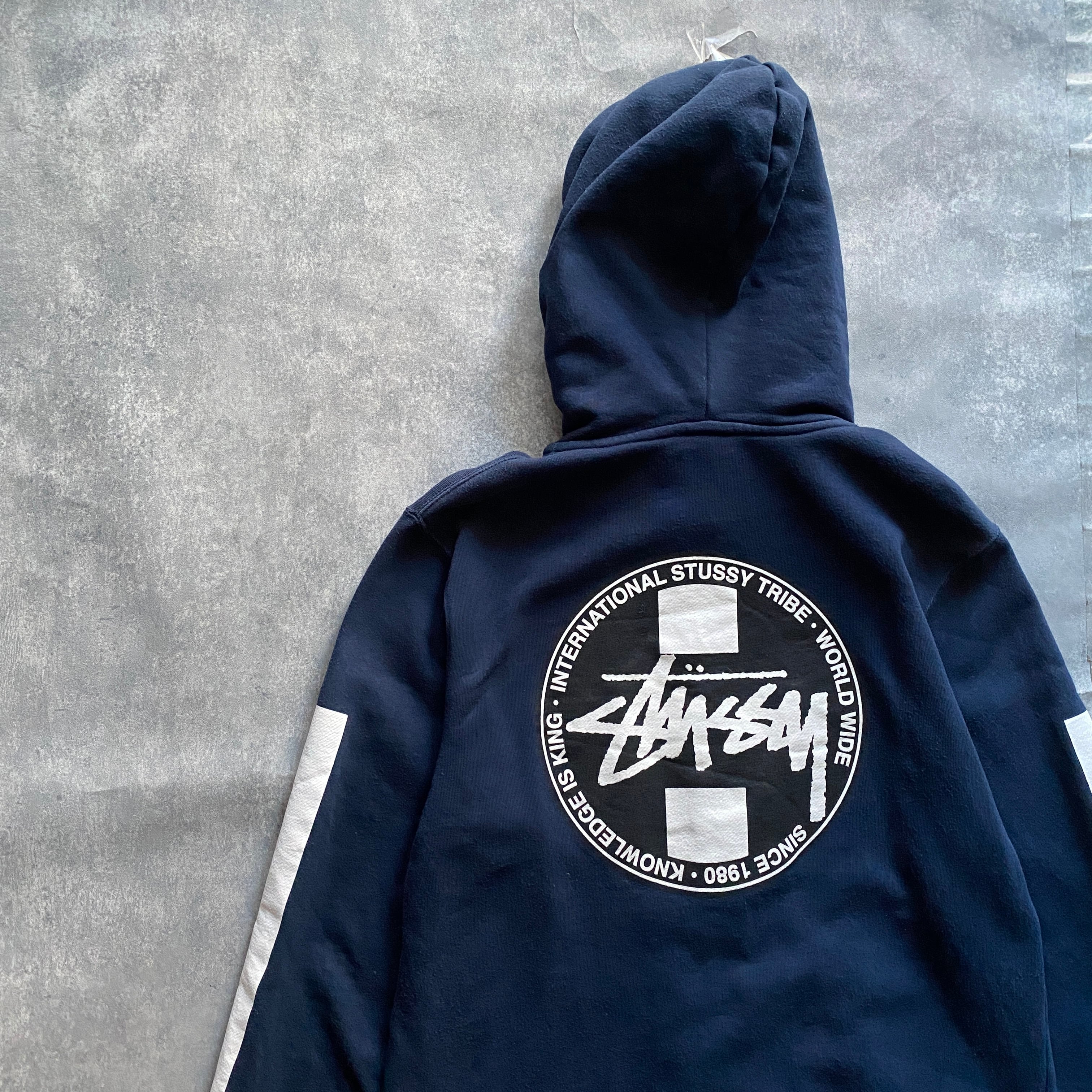 ステューシー STUSSY サークルロゴ スウェット パーカー