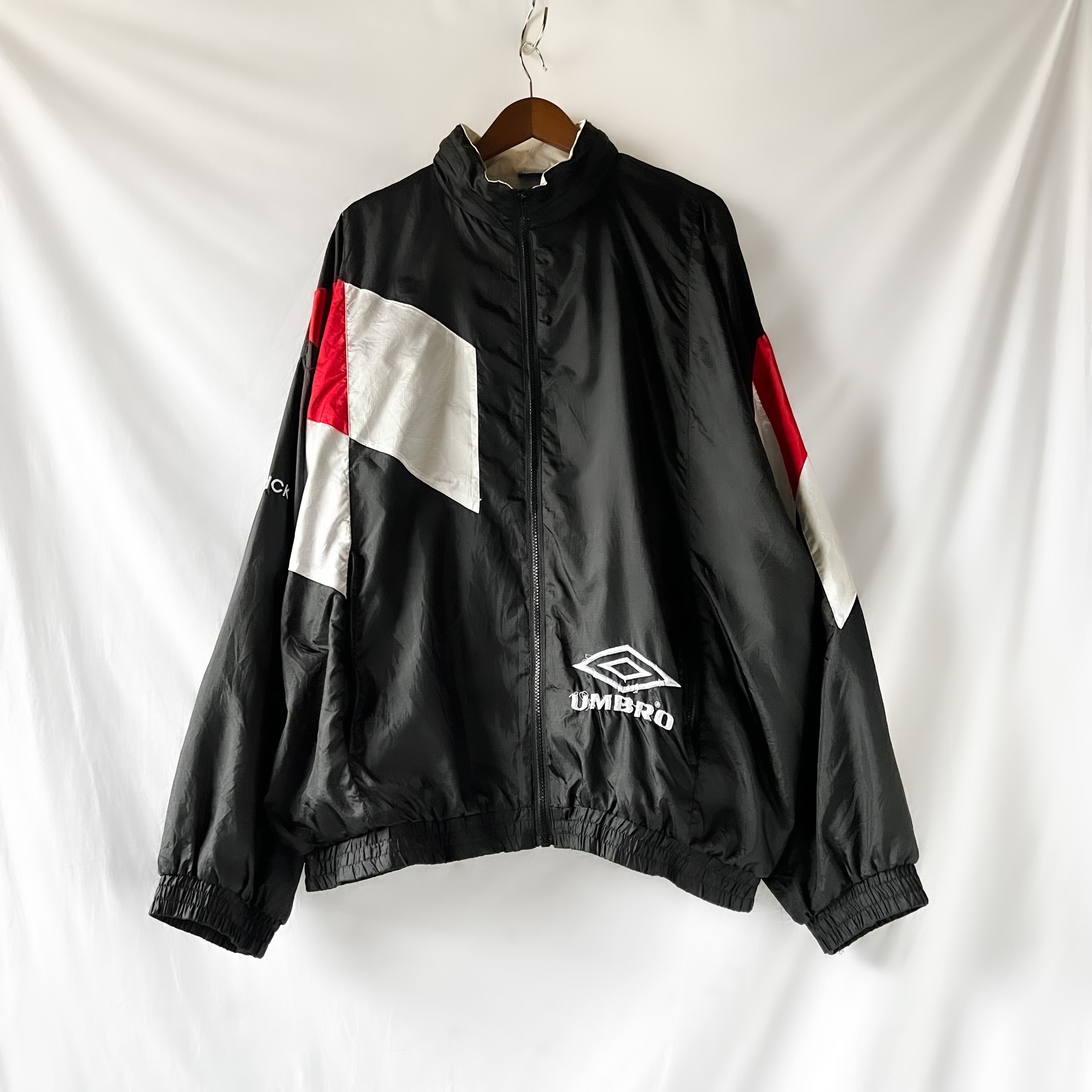 専用 90s “UMBRO” black nylon jacket 90年代 アンブロ 青タグ 