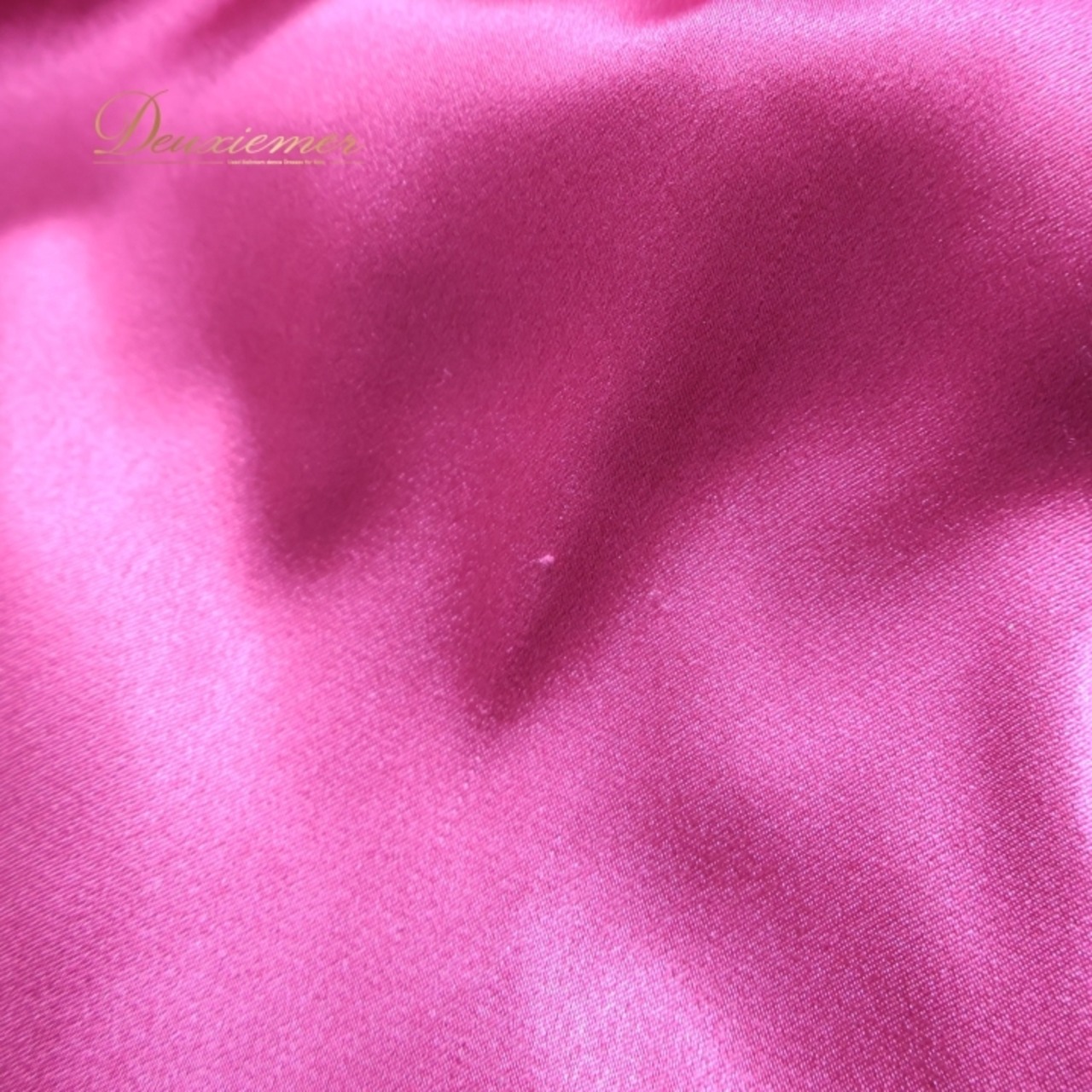 社交ダンス 衣装 スカート ピンク系 チャコットロイヤルダンス Chacott ROYAL DANCE 光沢 高級感 無地 上品 レッスン 練習 フリル 華やか 鮮やか 日本製 かわいい シンプル 明るい ダンス衣装 パーティー