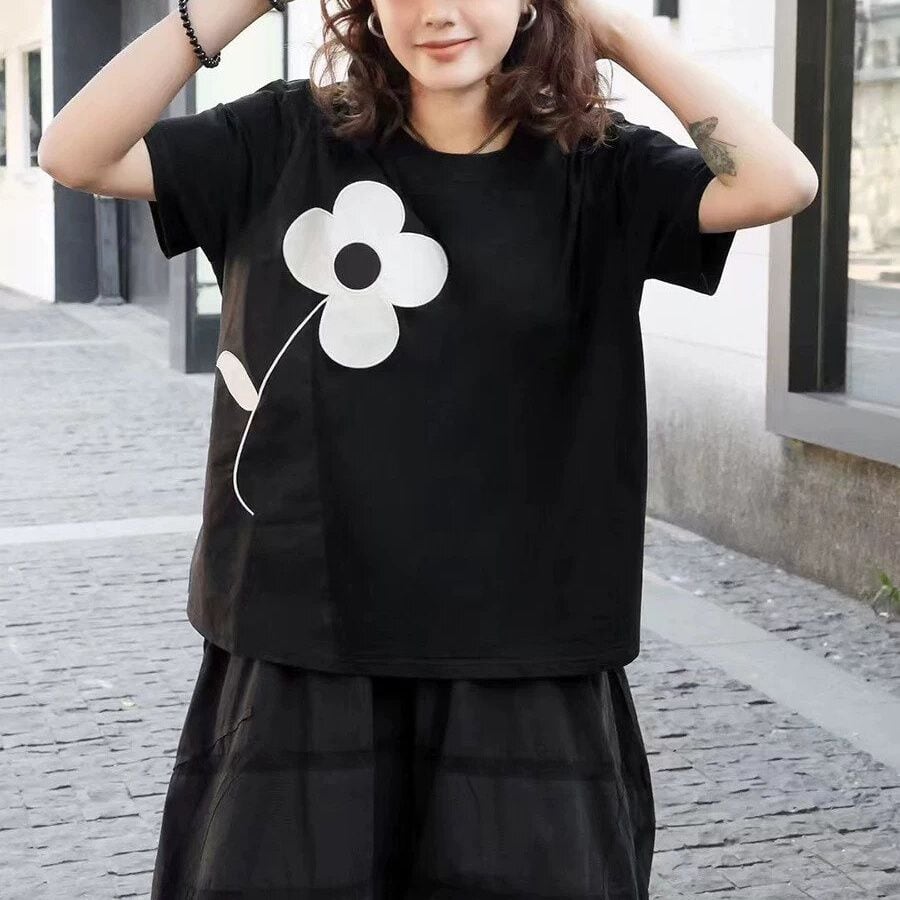 FLOWER STITCHE ROUND NECK DESIGN T-SHIRT 2colors M-16787