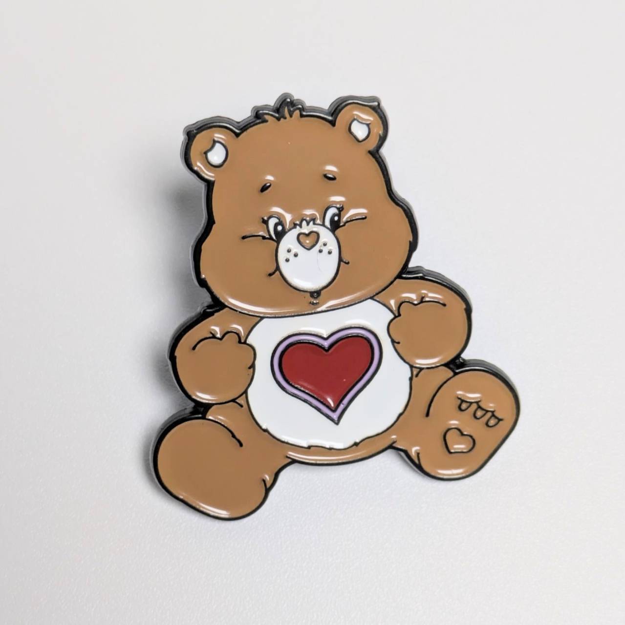 送料無料！ ★ピンズ PINS★ピンバッジ 【 Care Bears（ ケアベア ）】テンダーハートベア〚アメリカン雑貨 アメトイ〛