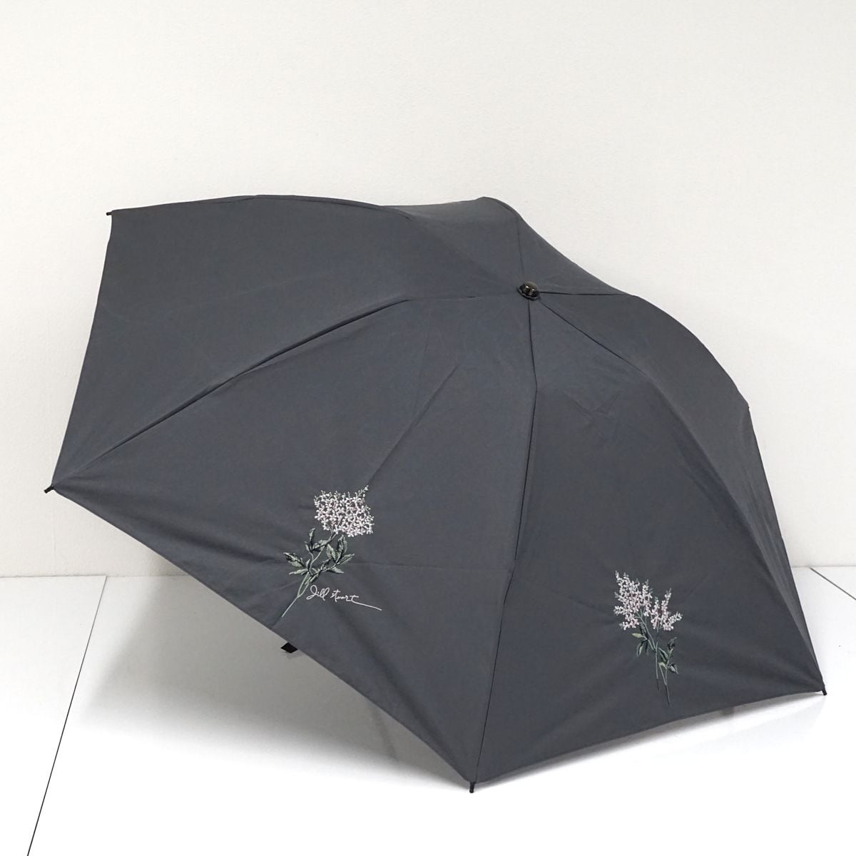 【新品未使用】JILL STUART 晴雨兼用折りたたみ傘 花柄刺繍 遮熱・遮光 折りたたみ日傘 JILL STUART ジルスチュアート USED品 晴雨兼用