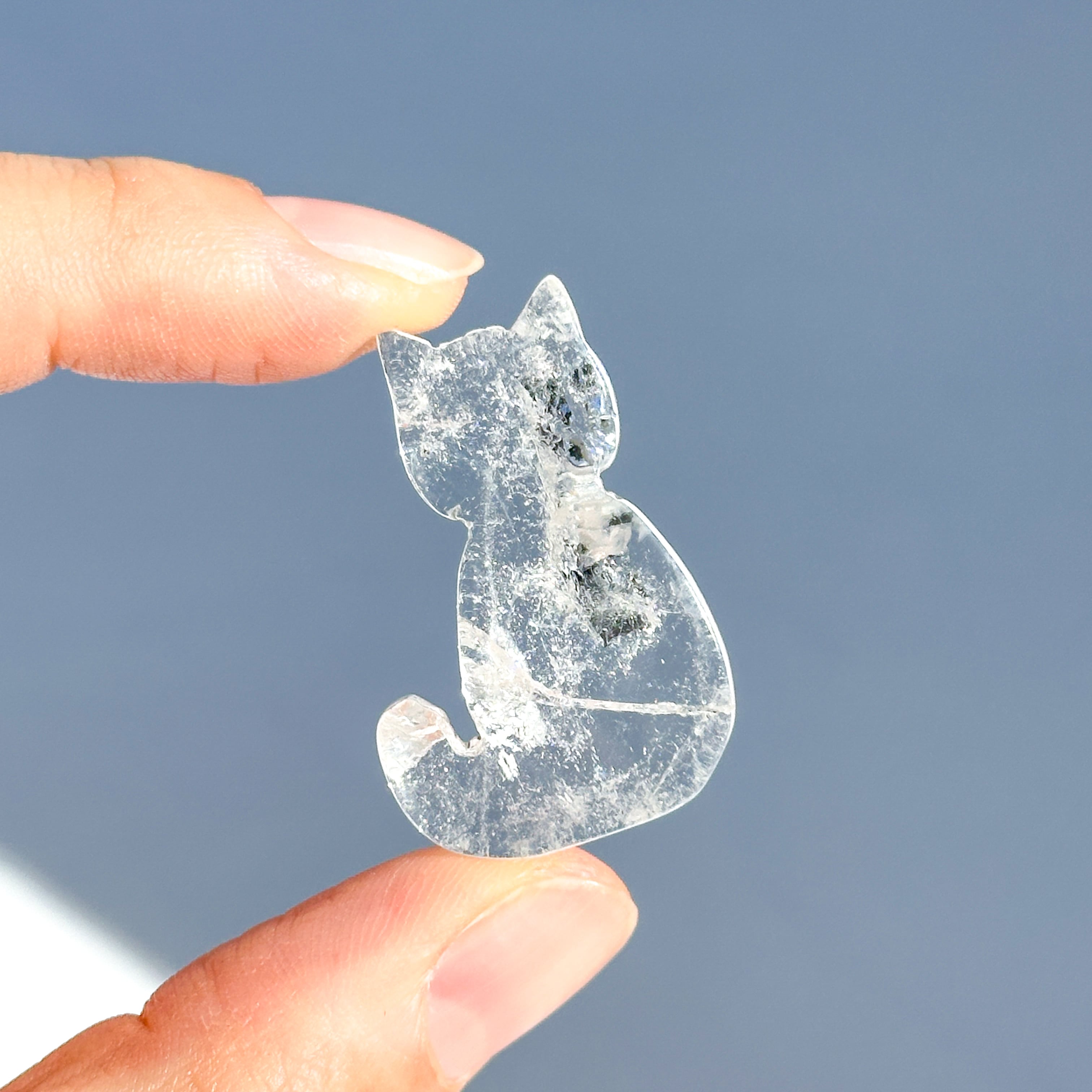 虹◎クリアクォーツ 猫ちゃん02◇Clear Quartz Cat ◇天然石・鉱物