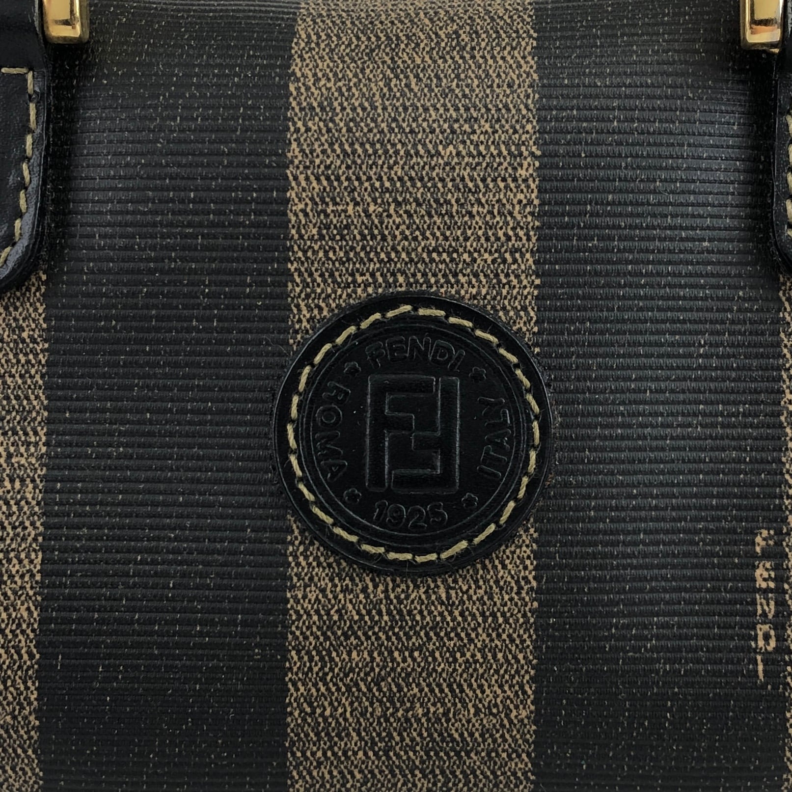 FENDI フェンディ ペカン ショルダーバッグ ブラック PVC レザー ミニ
