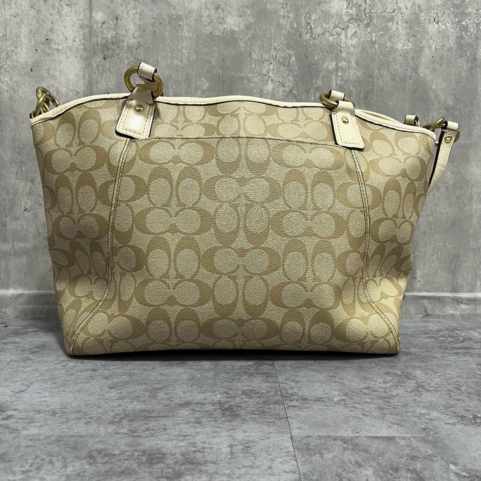 COACH】コーチ シグネチャー柄トートバッグ シグネチャーモチーフ PVC