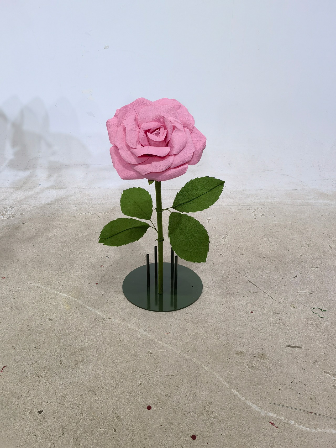 ペーパー ジャイアントフラワー バラ30cm ホワイト・ピンク