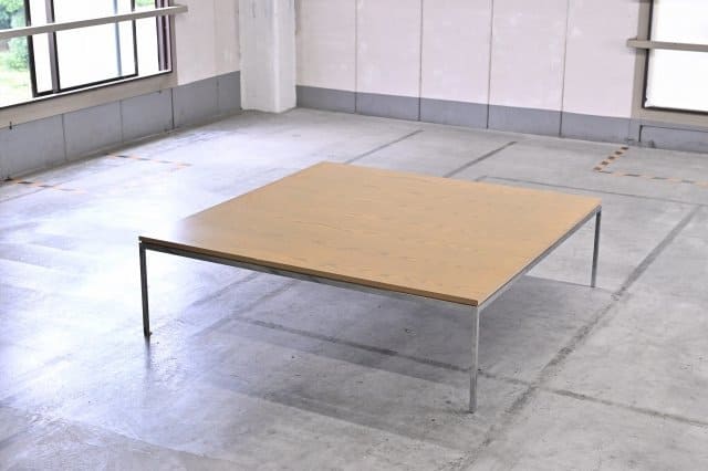 ローテーブル　センターテーブル　スクエア　四角　サイドテーブル　スチール　座卓 Knoll/ノール「Square Table/スクエアテーブル」スチール 座卓