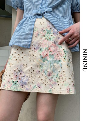 flower punching feminine mini-skirt【NINE7906】