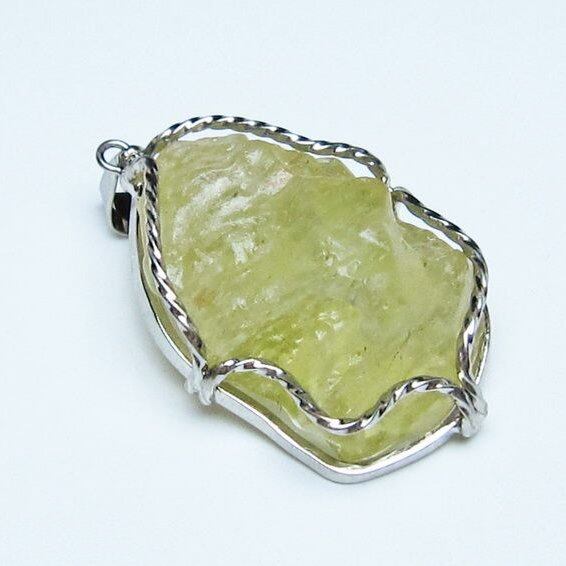 リビアングラス ペンダント 一点物 112-13933