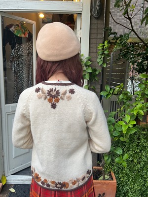 Vintage brown flower embroidered knit cardigan