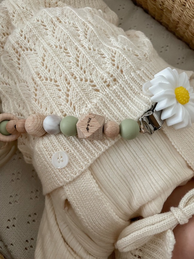 daisy toy holder / white (おしゃぶりホルダー)