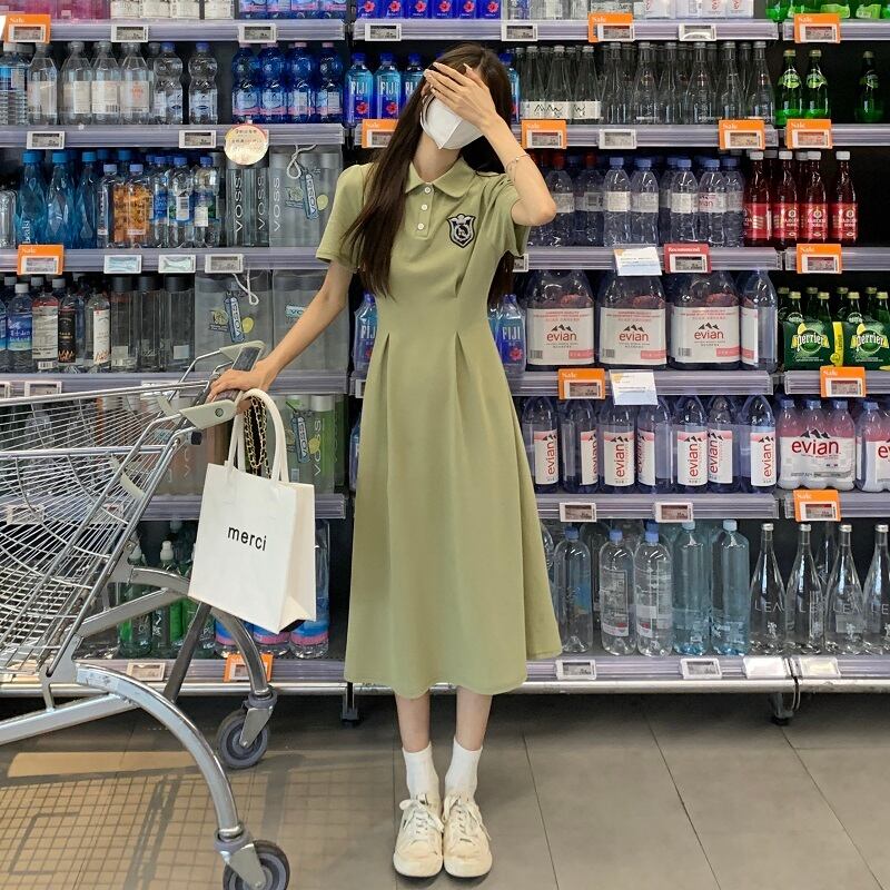 ワンピース レディース シャツワンピース 半袖 ポロカラー 襟付き ロング丈 タック Aライン かわいい 大人可愛い きれいめ 上品 エレガント 清楚 フェミニン おしゃれ お洒落 お嬢様 スポーティー おとな ナチュラル ラブリー キュート ガーリー レトロ ロマンチック 抜け感 存在感 無地 OL 通勤 学生 通学 デート お出かけ S M L ブラック 黒 カーキ 夏 10代 20代 30代 40代 50代 韓国 韓国系 着回し デイリー 普段使い 体型カバー ファッション コーデ モテ 送料無料