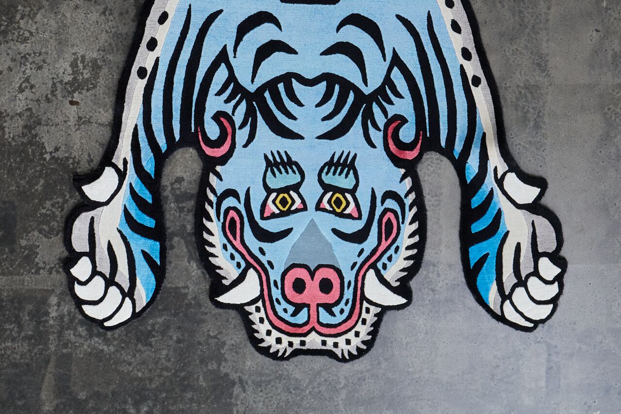 Tibetan Tiger Rug 《Lサイズ•シルク•オリジナル1•ブルー204》チベタン