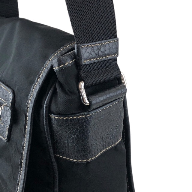 PRADA プラダ ショルダーバッグ ブラック トライアングルロゴ フロントバックル ナイロン レザー vintage ヴィンテージ オールド bcdpsd