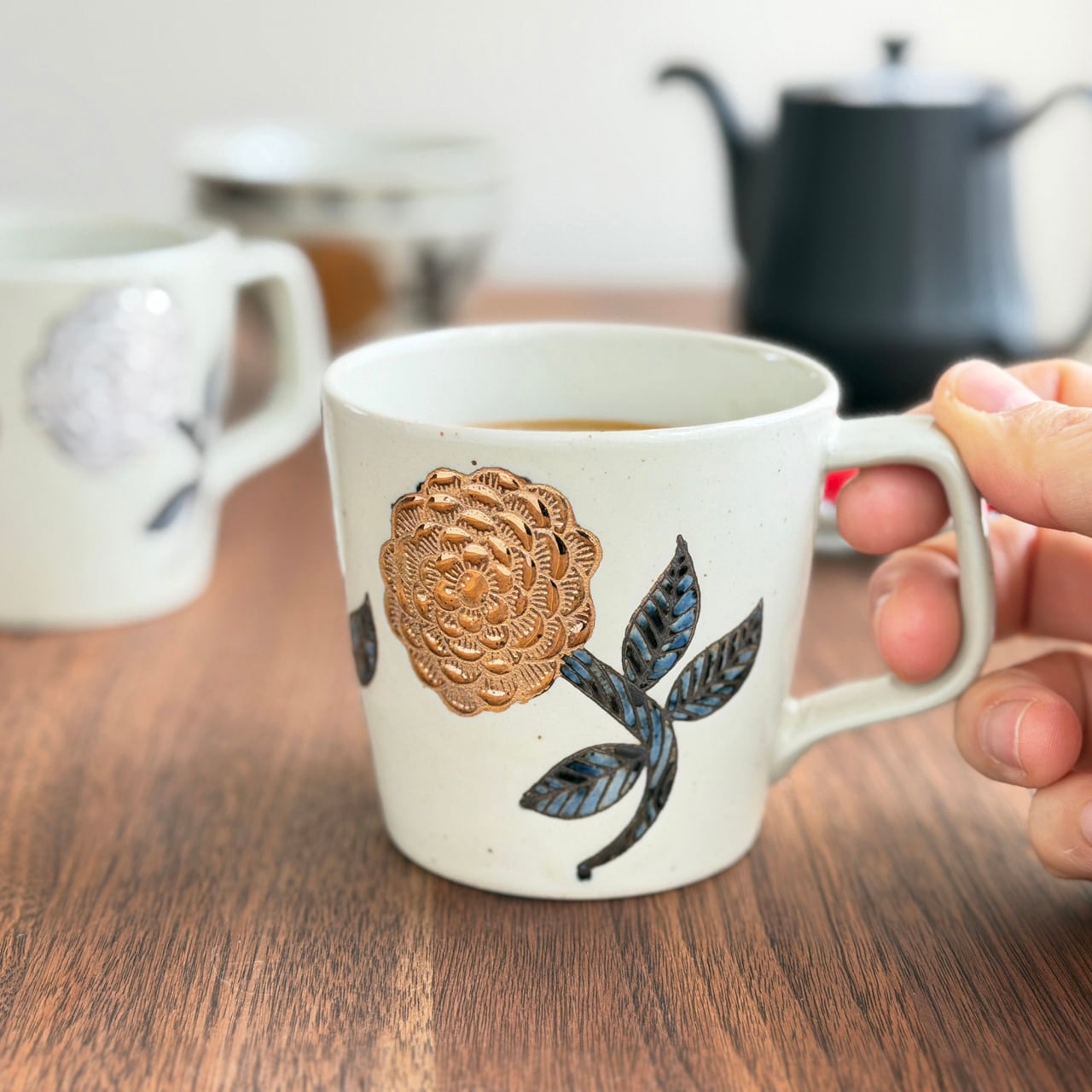 濃ダリア マグカップ（金・銀） 工房祥 ・菊祥陶器 波佐見焼 | にっ