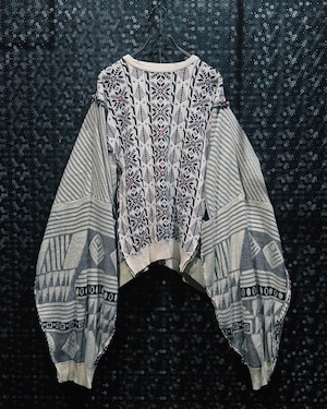 【ÆIEM】"再倖築” white big stitch design crazy docking over knit