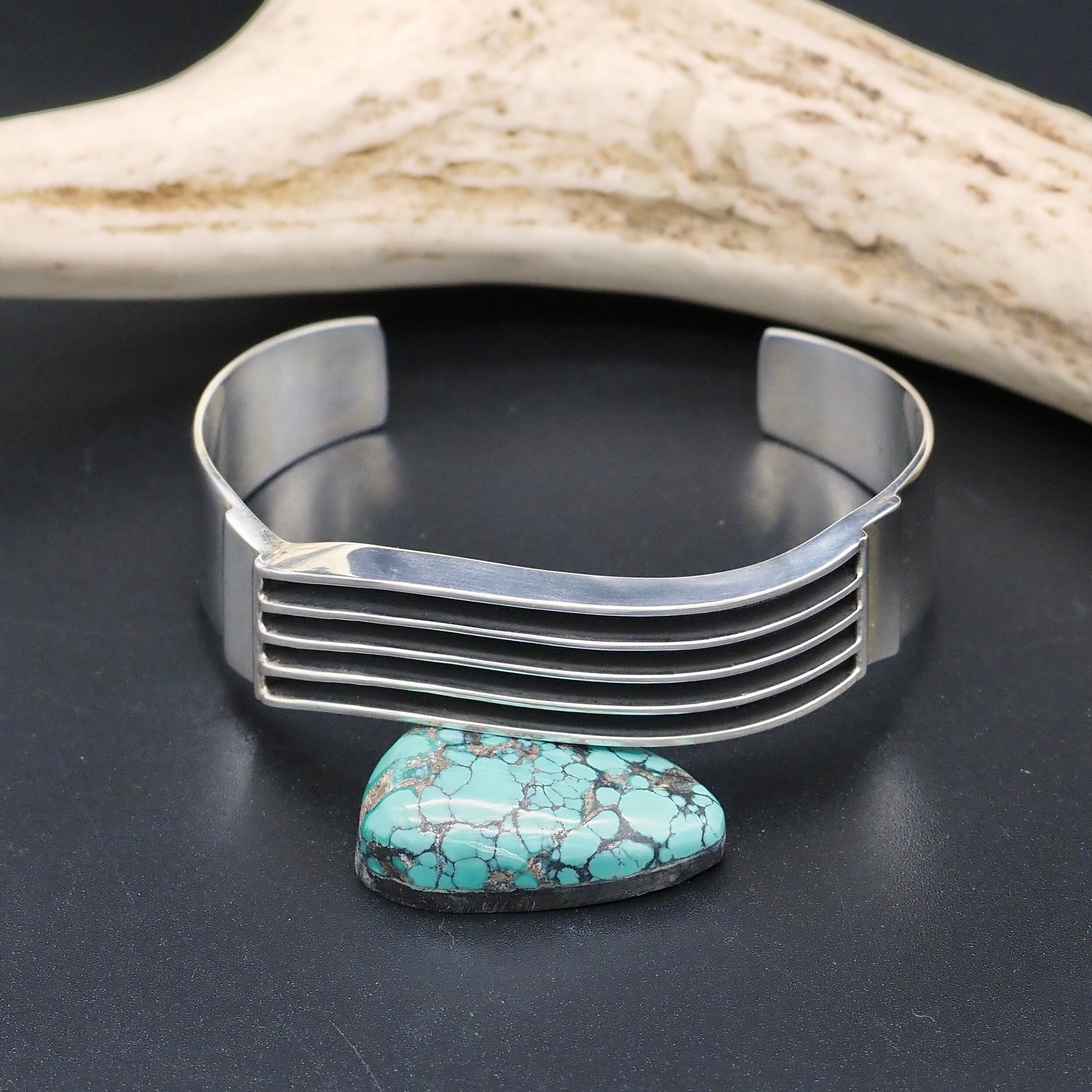 IJB-27 Indian Jewelry シルバーバングル James Bahe, Navajo インディアンジュエリー ネイティブ アクセサリー