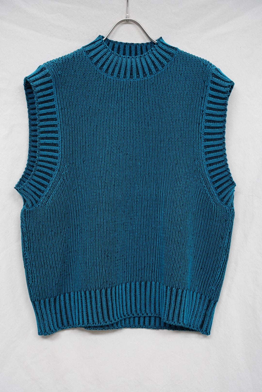 OUAT / META VEST(PAON) | THE MODERN AGE powered by BASE