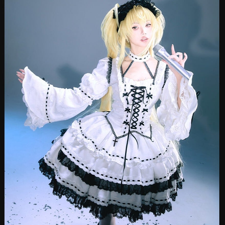 白黒レースのアイドル系ゴシックロリィタワンピース｜クロスリボン