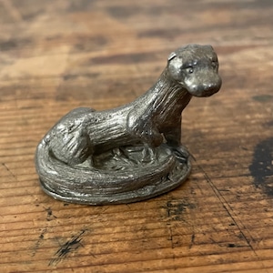 カワウソの置物