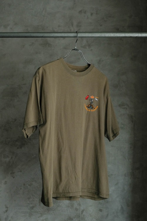 イギリス軍　刺繍Tシャツ 3A