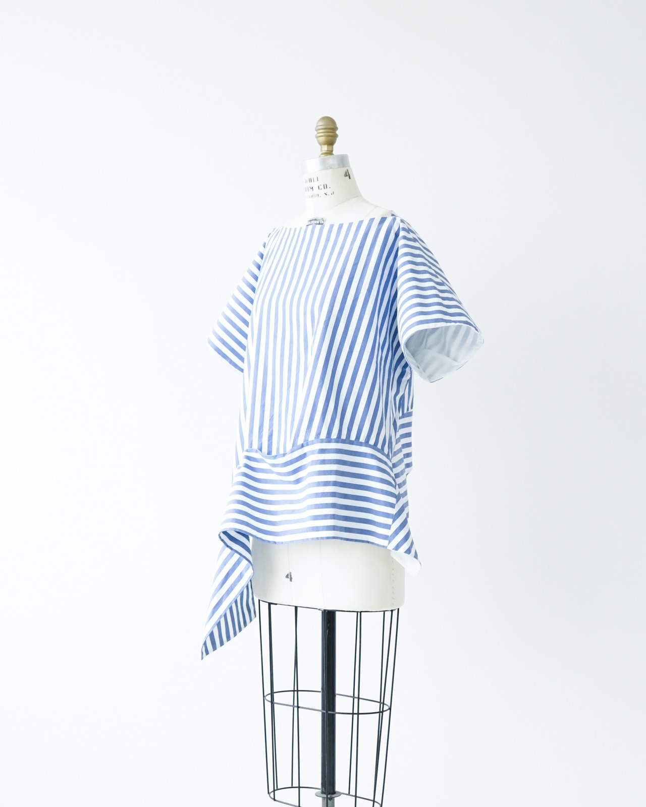 〈CÉLINE by phoebe philo〉Asymmetry Striped Shirt