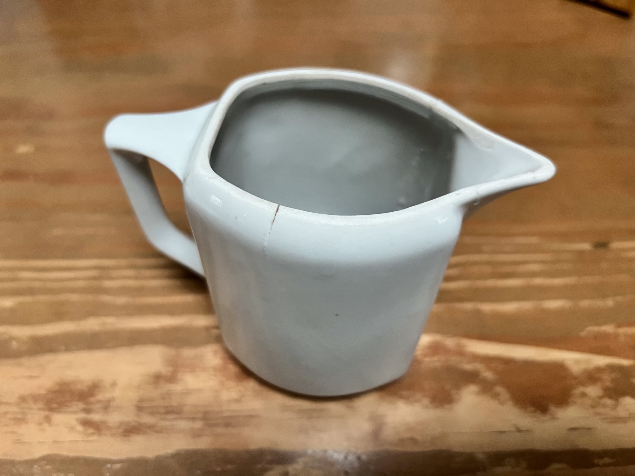 花柄がかわいい陶器の小さなピッチャー (大)フレンチアンティーク ブロカント