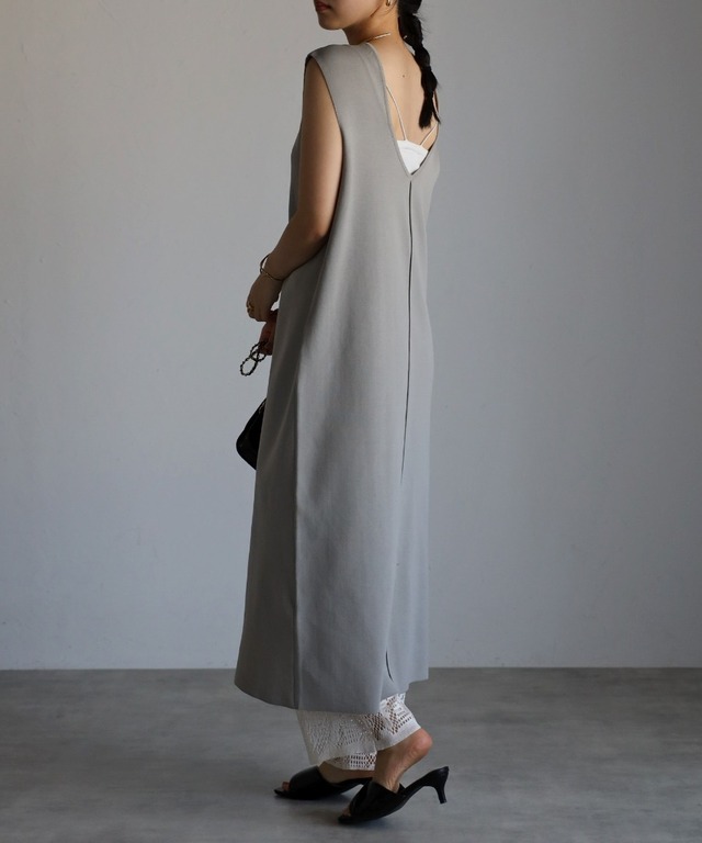 前後2WAYディープUネックダイバーニットワンピース