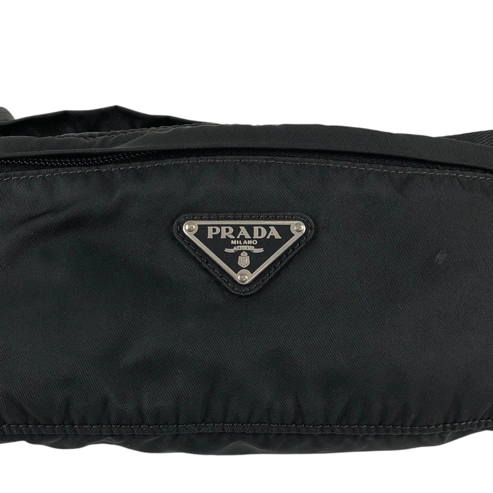 PRADA プラダ スリングバッグ ブラック トライアングルロゴ