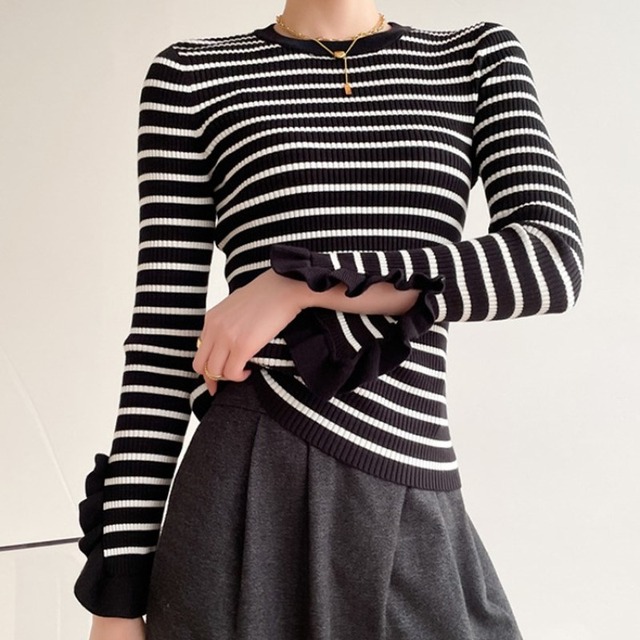 Frill slit sleeve stripe knit A361