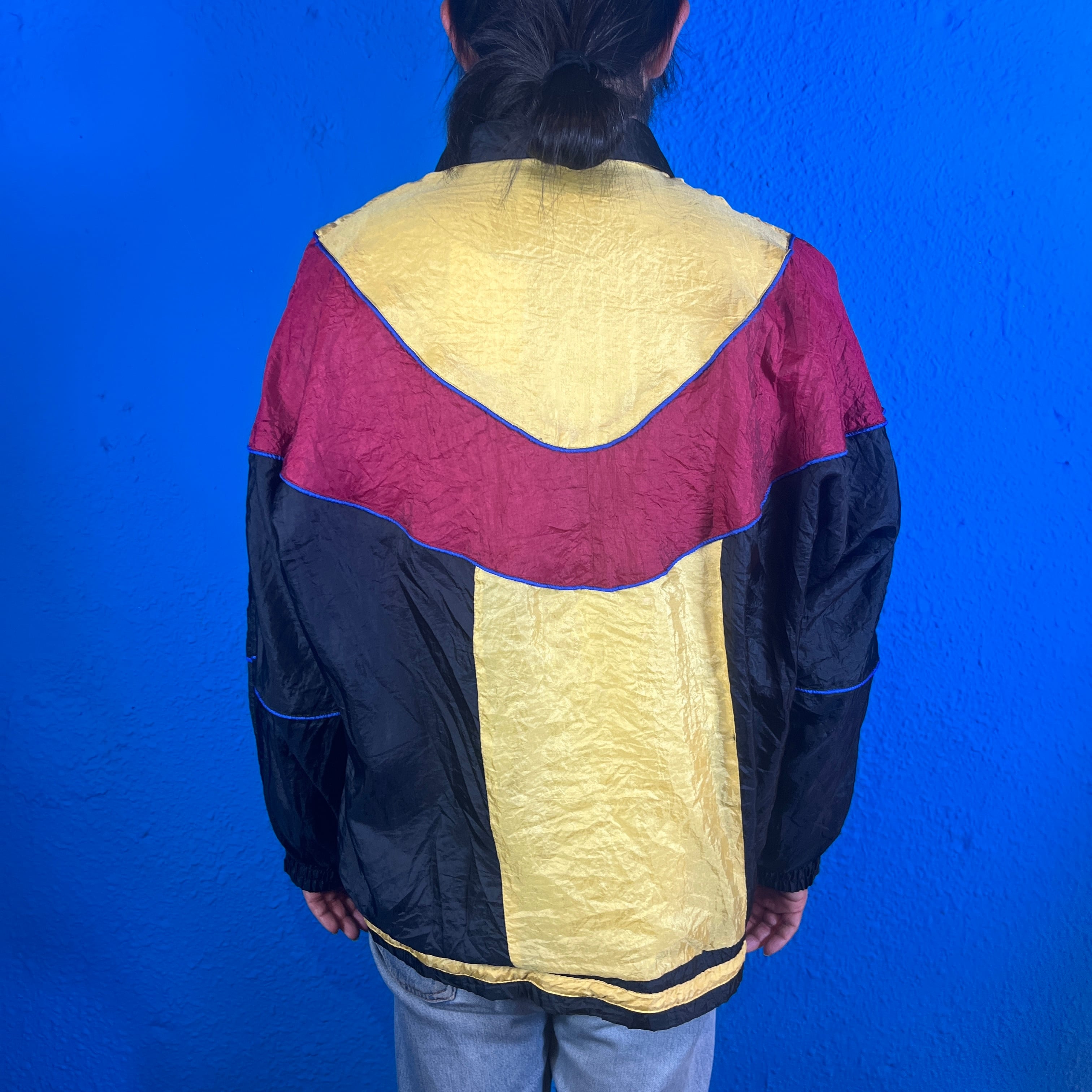 Men's】90s Red V-Line Jumper (Jacket) Vintage ヴィンテージ 古着 ライン 黄 赤 黒 ジャンパー  アウター 古着屋 PEACEFUL VALLEY.