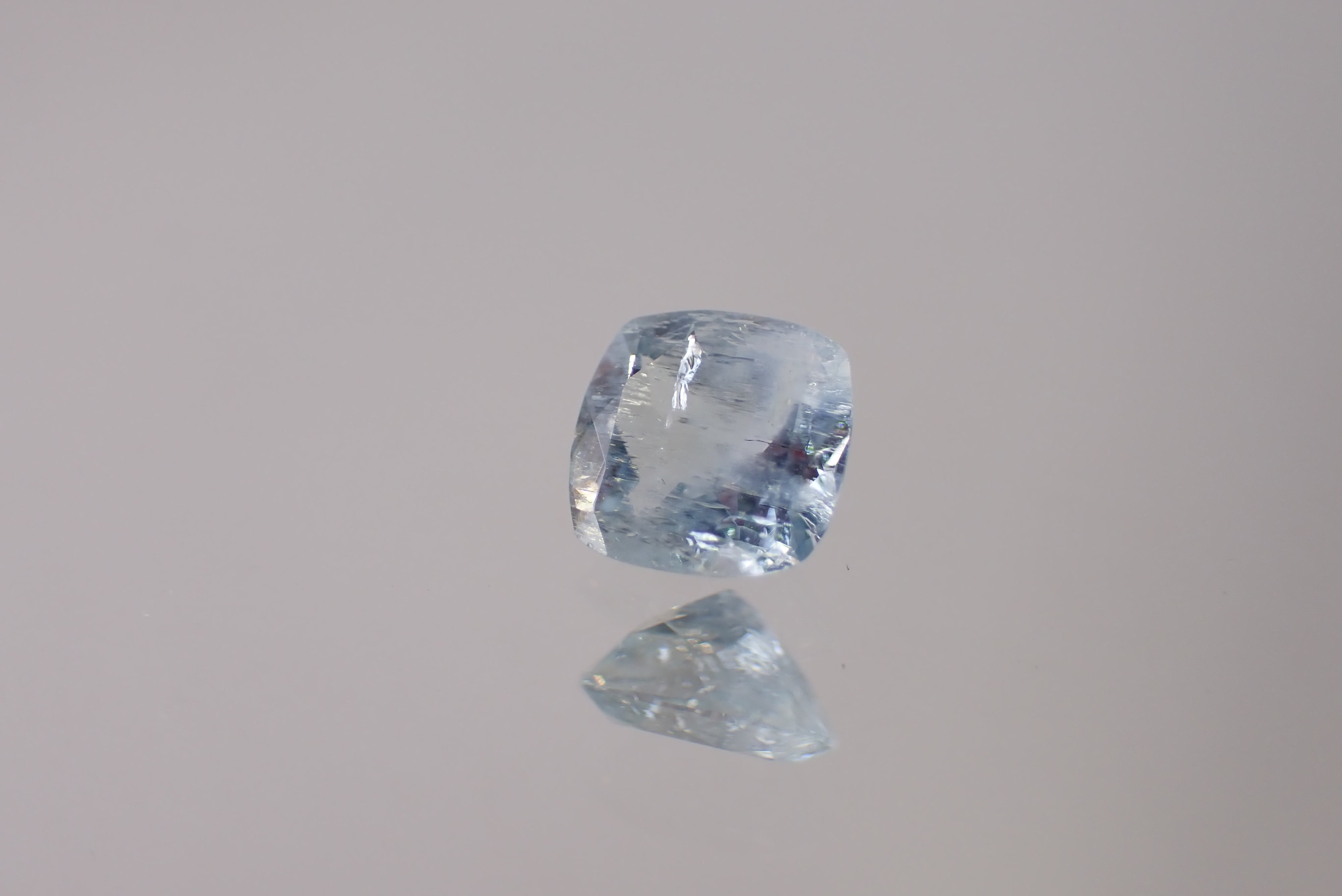 シルキーアクアマリン 0.76ct [C6‐868] | differencee(ディファレンシー)