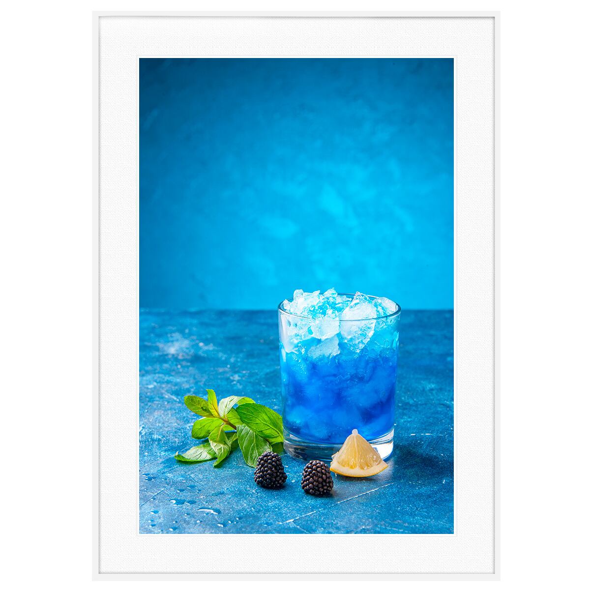 カラフルな写真 ベリーと青いカクテル インテリアアートポスター額装 AS2602