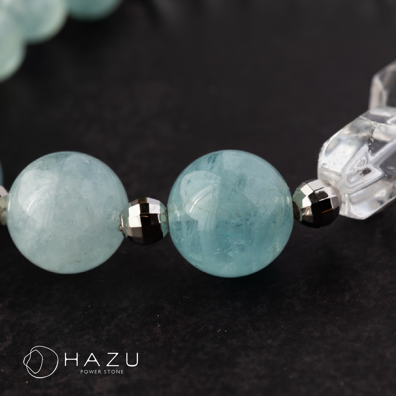 天然カラーの優しいアクアマリン［アクアマリン（非加熱）／水晶］
