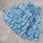 フラダンス 衣装 Maunaloa マウナロア スカート ブルー系 ハワイアンプリント 植物柄 花柄 青 水色 黄緑 グリーン系 華やか 鮮やか さわやか かわいい おしゃれ 上品 大人っぽい ハワイアン アロハ フラ ダンス レッスン 練習